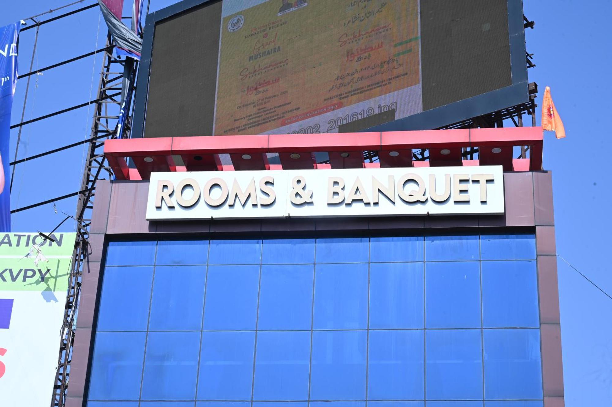 Hotel Dileep42 Lucknow Buitenkant foto