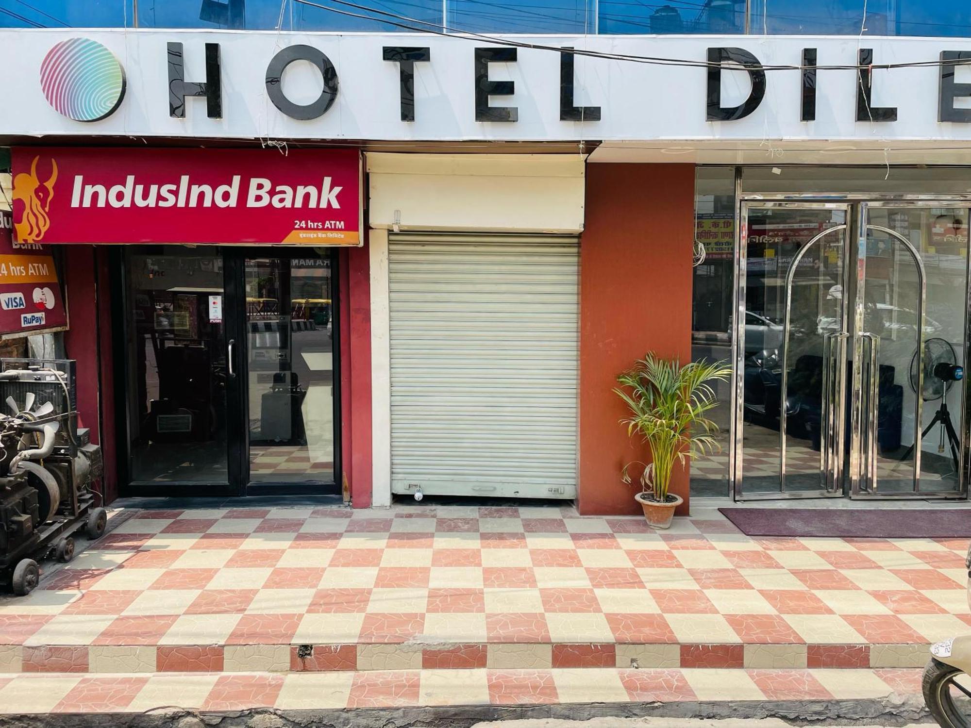 Hotel Dileep42 Lucknow Buitenkant foto